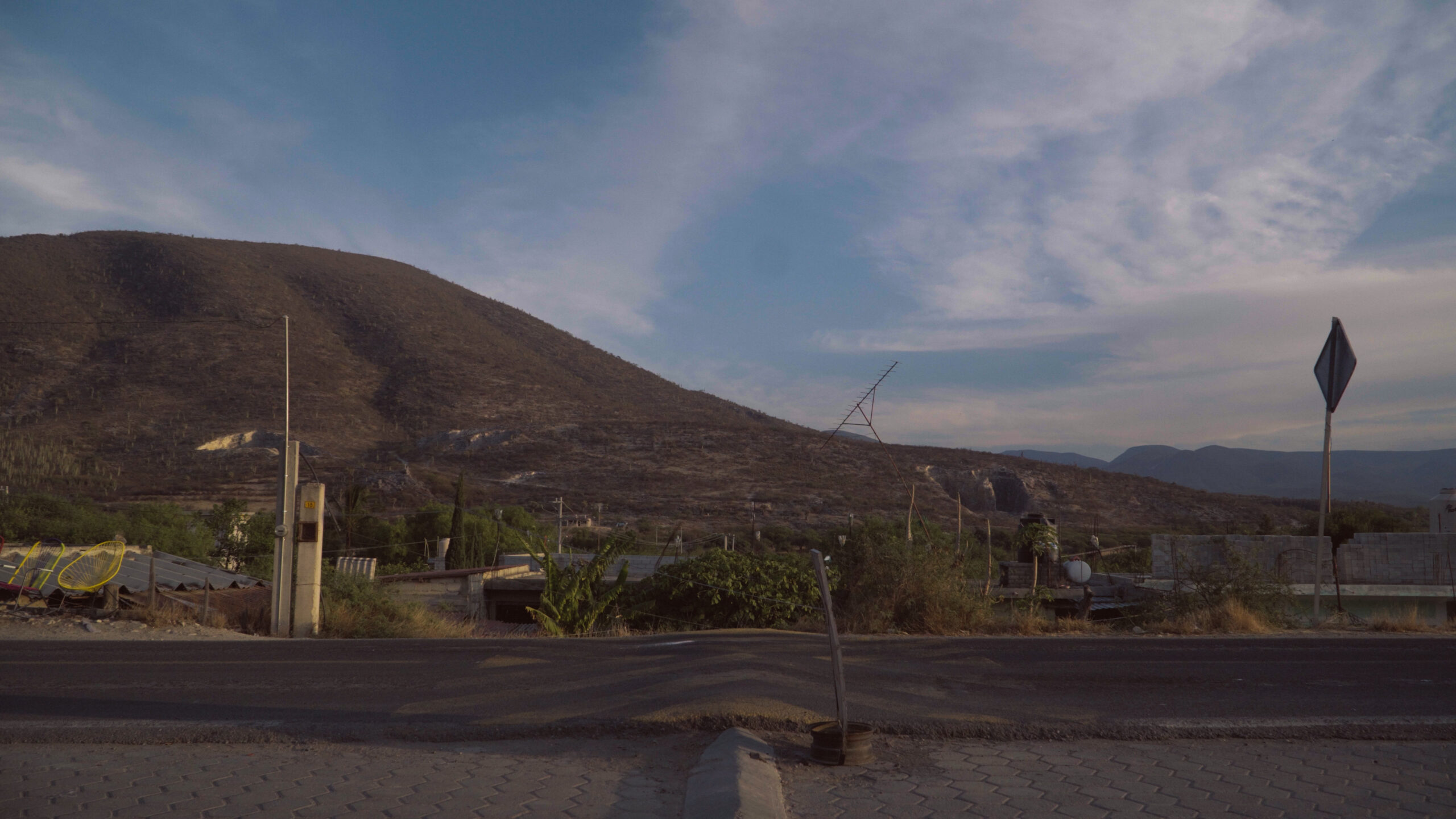 EL TOPE by Anna Senno 